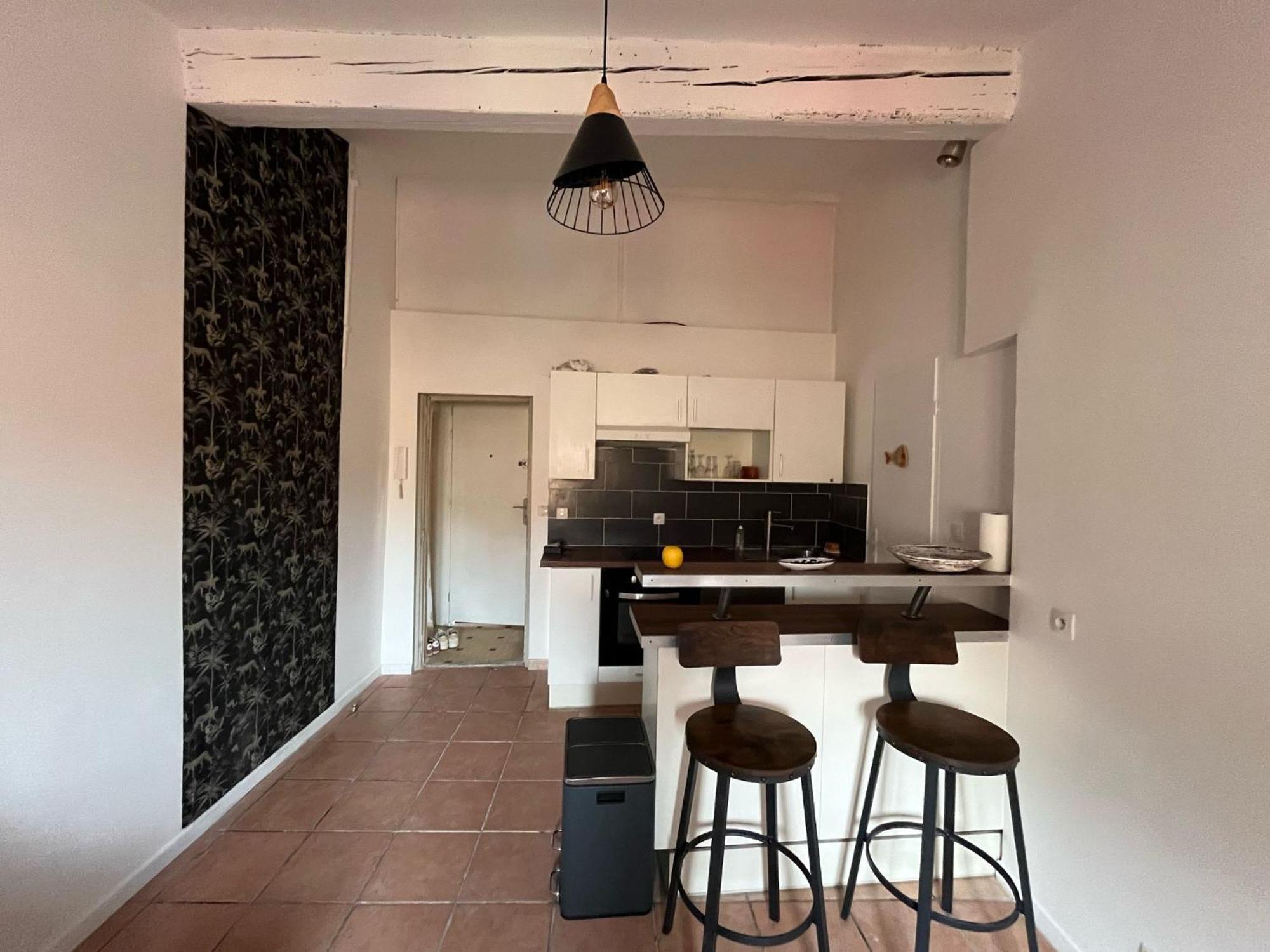 Pharmacie Appartement *